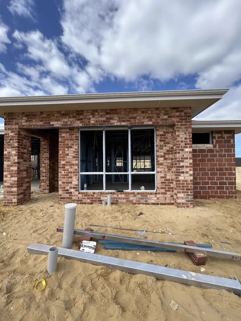 Red brick home build by Sheldon Bricklaying